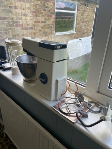 Classic kenwood chef mixer - classic,